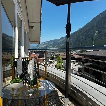 Penthouse Thaler شقة مايرهوفن