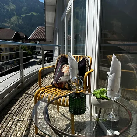 Penthouse Thaler *